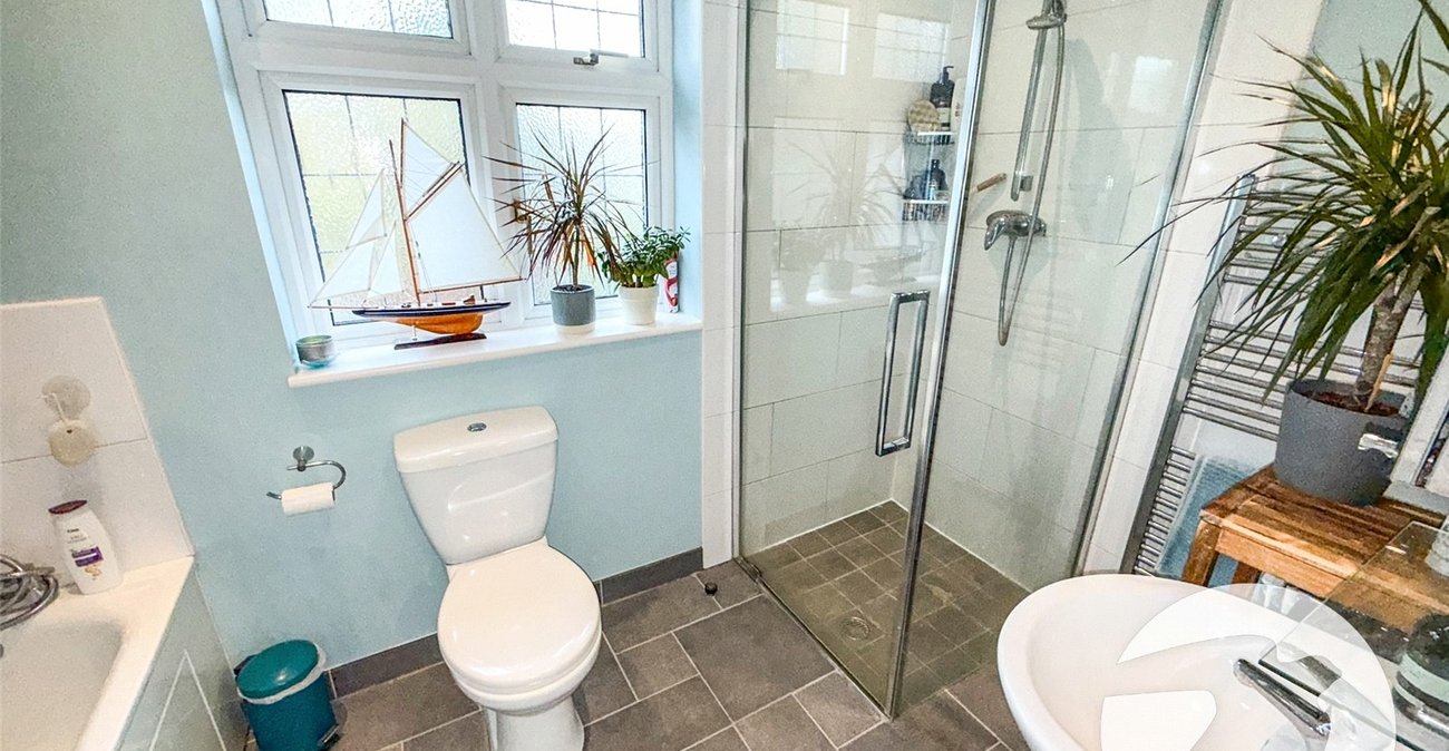 5 bedroom house for sale in London | Robinson Jackson