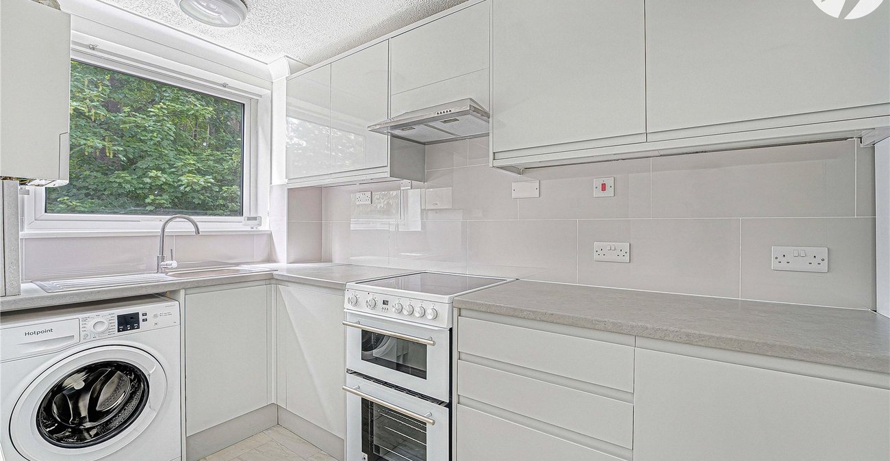 2 bedroom property for sale in South Darenth | Robinson Jackson