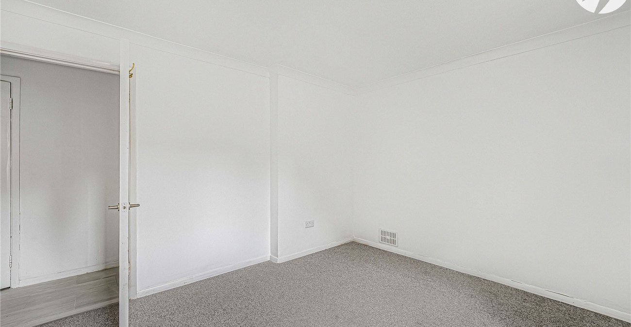 2 bedroom property for sale in South Darenth | Robinson Jackson