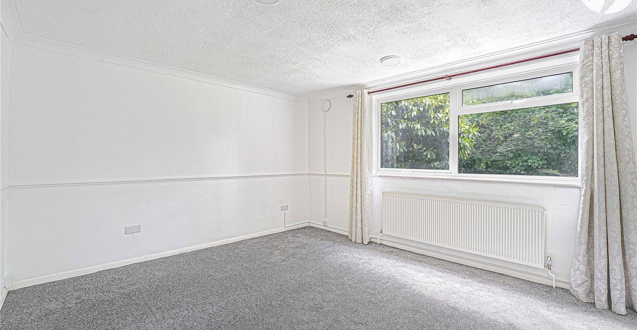 2 bedroom property for sale in South Darenth | Robinson Jackson