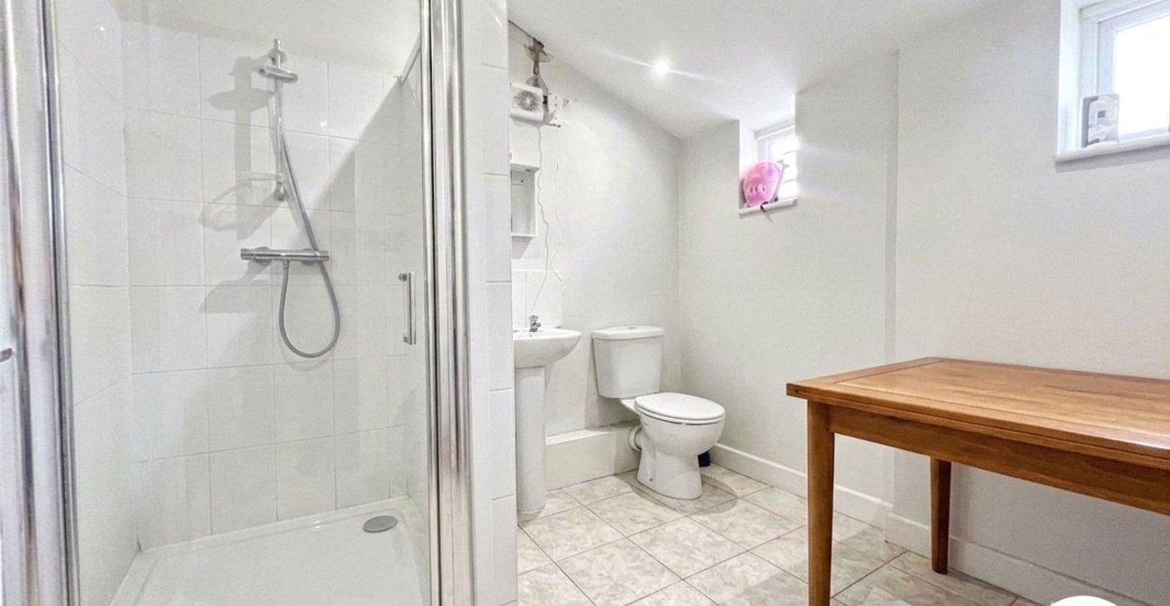 6 bedroom house for sale in Chatham | Robinson Michael & Jackson