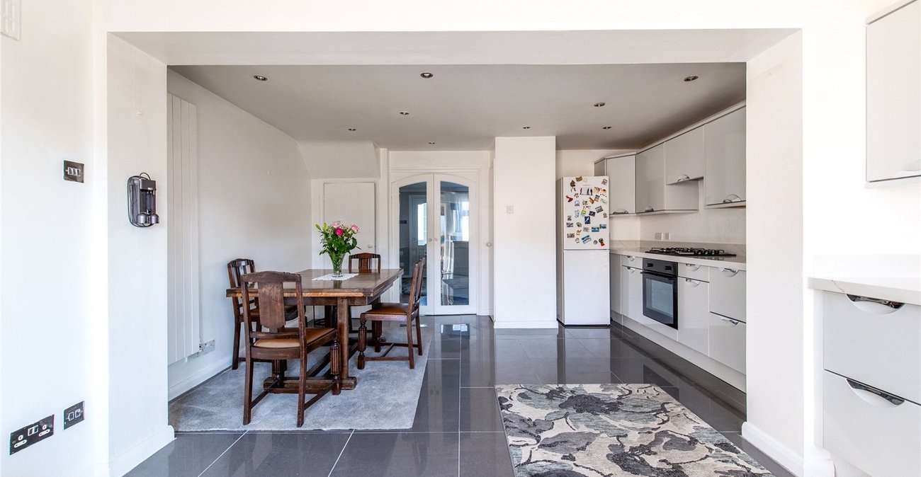 3 bedroom house for sale in Northfleet | Robinson Michael & Jackson