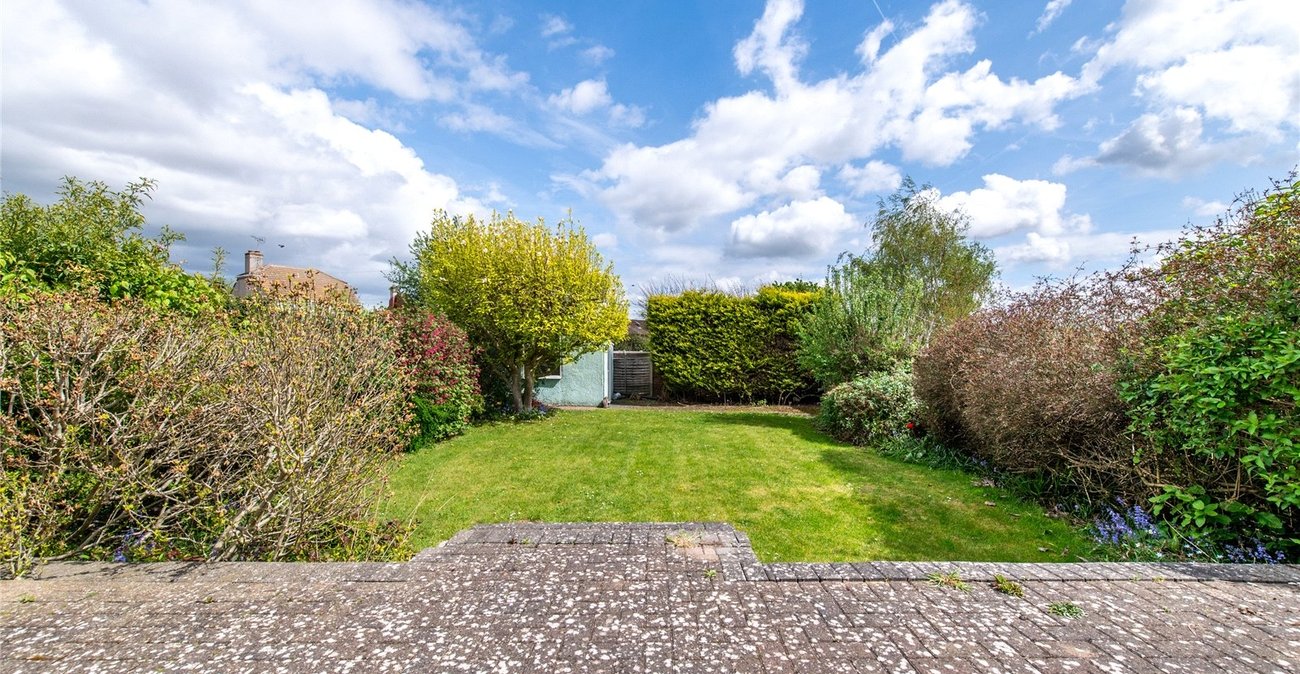 2 bedroom bungalow for sale in Northfleet | Robinson Michael & Jackson