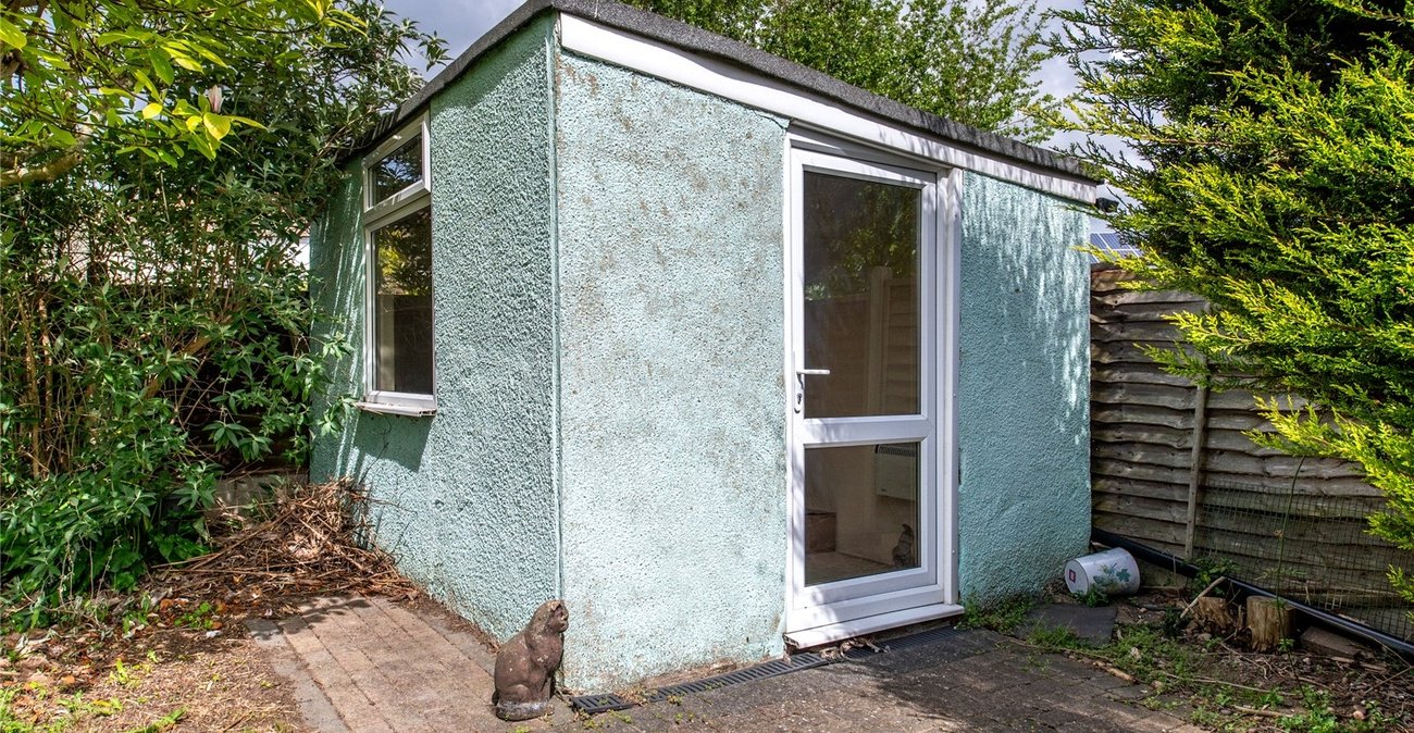 2 bedroom bungalow for sale in Northfleet | Robinson Michael & Jackson