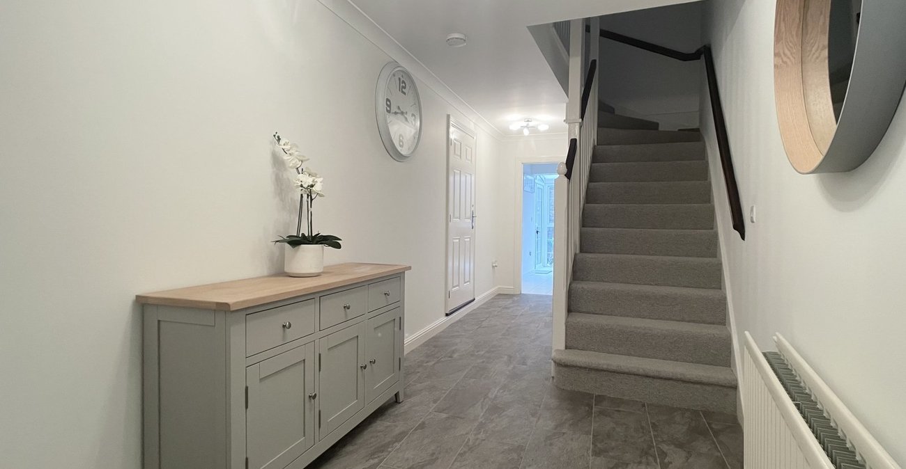 4 bedroom property for sale in Greenhithe | Robinson Jackson