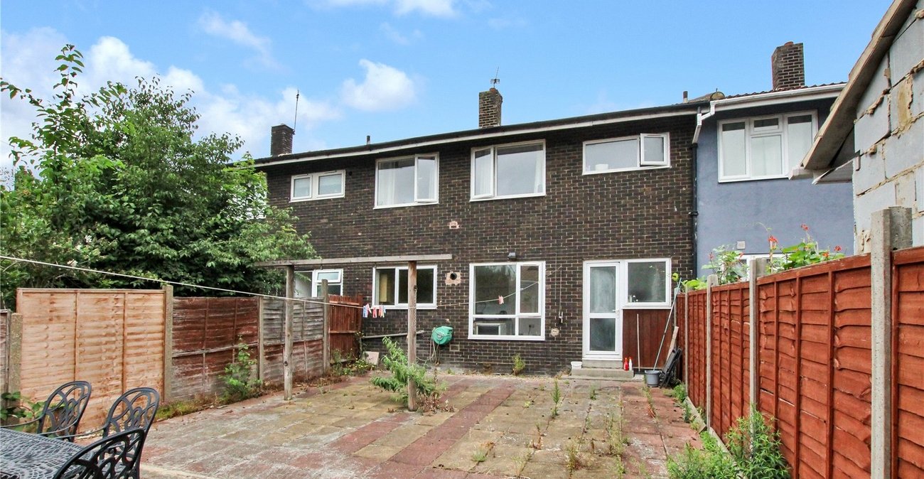 4 bedroom house for sale in Shooters Hill | Robinson Jackson