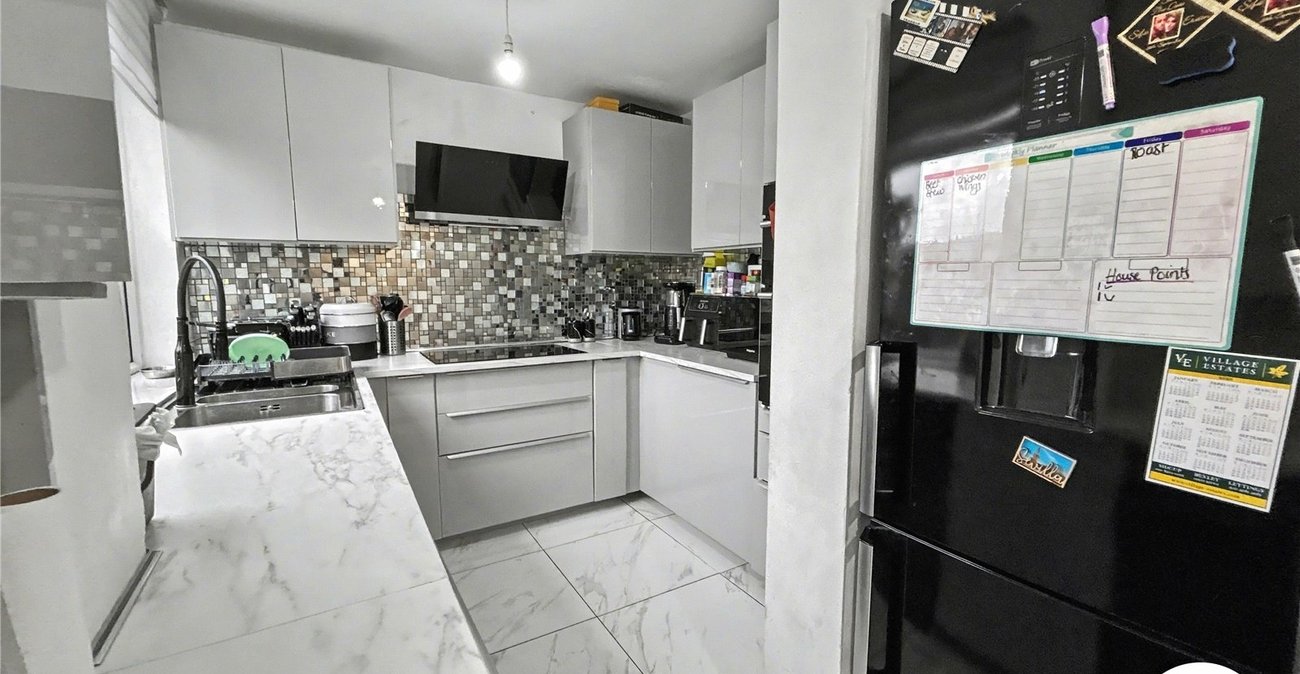 3 bedroom house for sale in Sidcup | Robinson Jackson