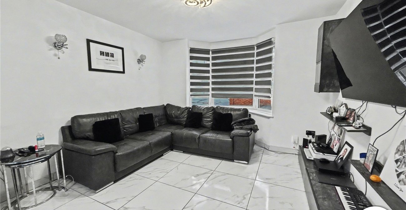 3 bedroom house for sale in Sidcup | Robinson Jackson