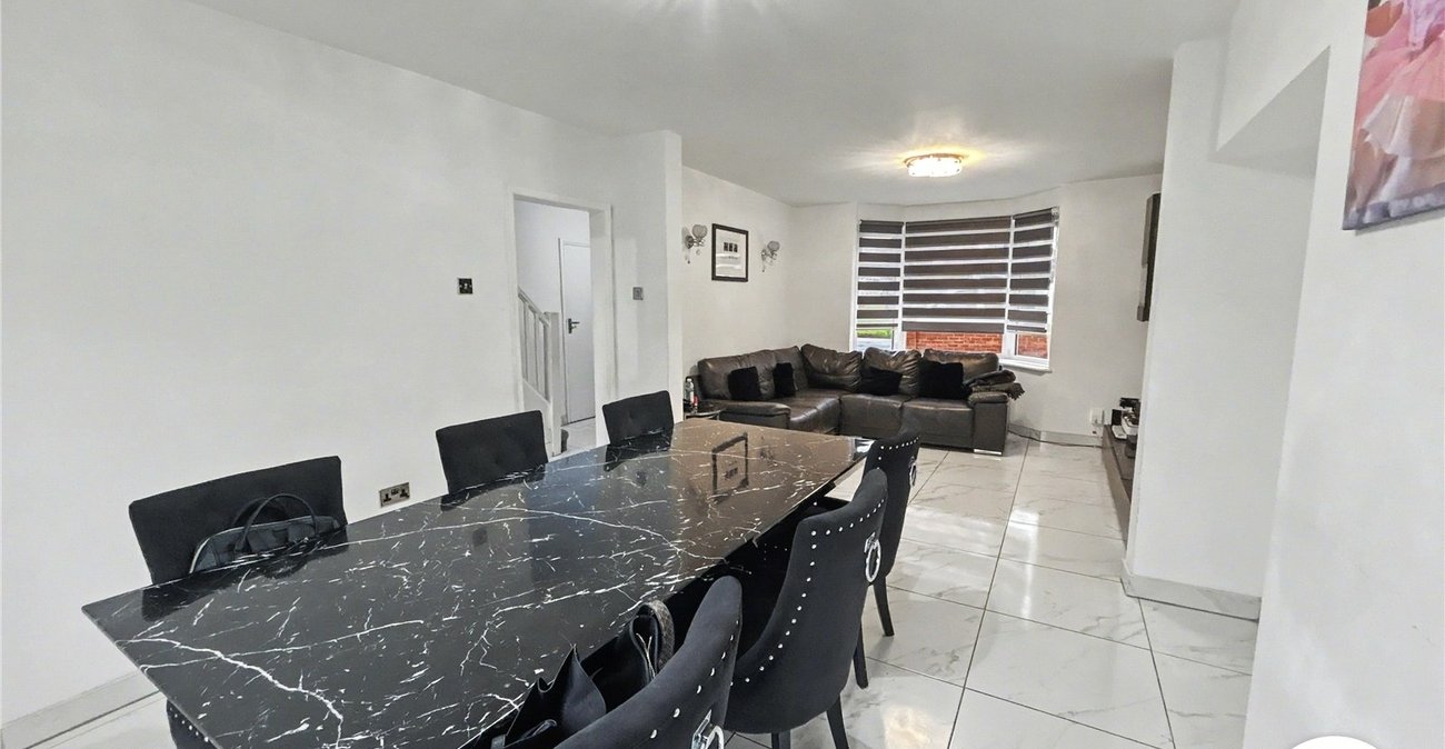 3 bedroom house for sale in Sidcup | Robinson Jackson