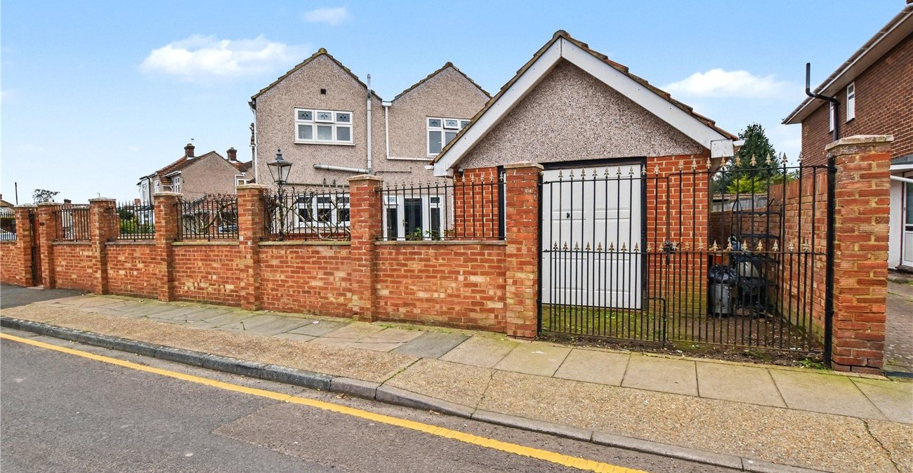 5 bedroom house for sale in Bexleyheath | Robinson Jackson