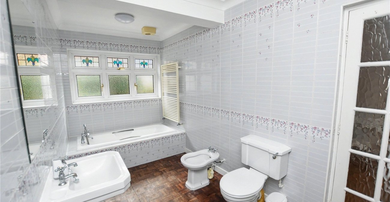 5 bedroom house for sale in Bexleyheath | Robinson Jackson