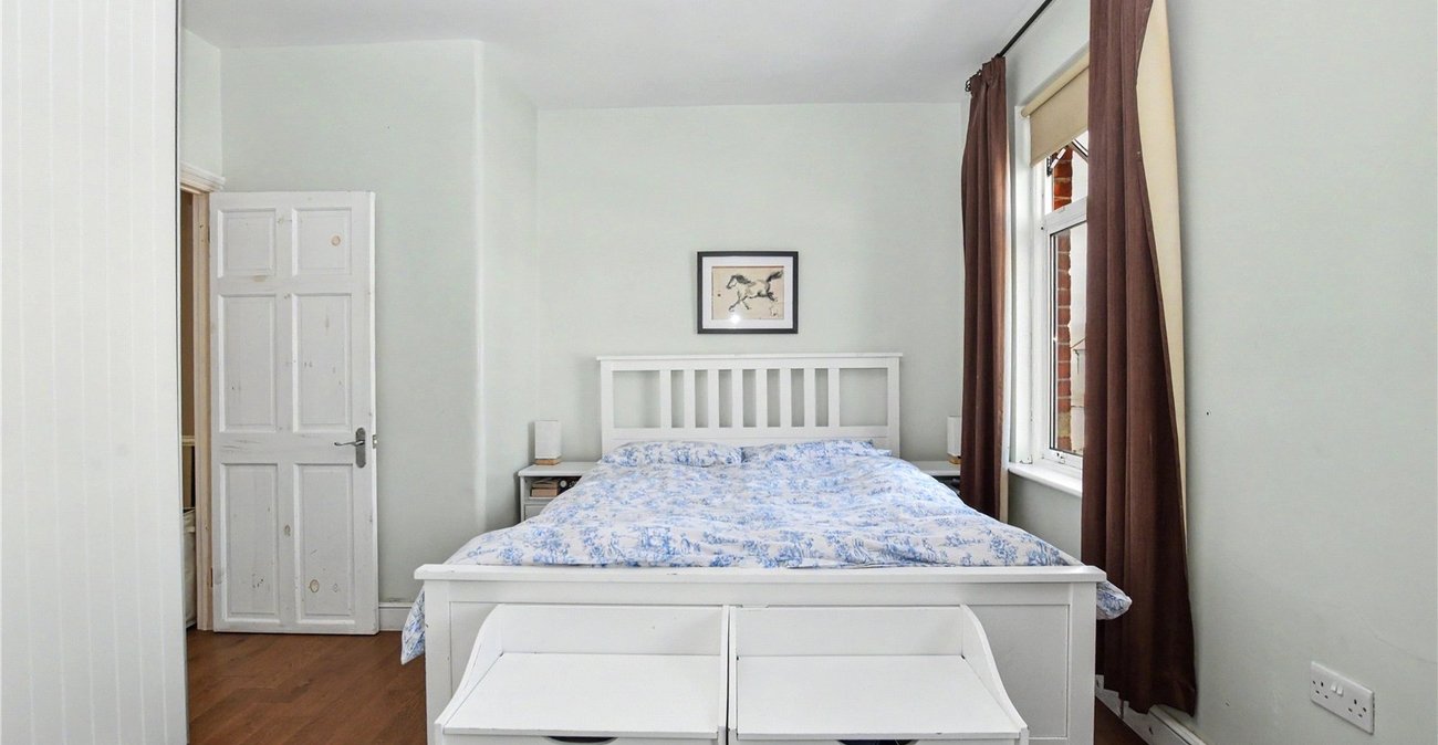 2 bedroom house for sale in Bexleyheath | Robinson Jackson