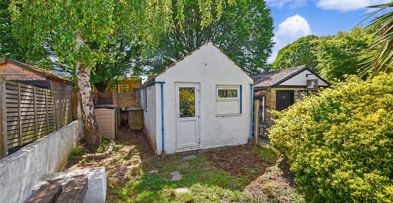 2 bedroom house for sale in Bexleyheath | Robinson Jackson