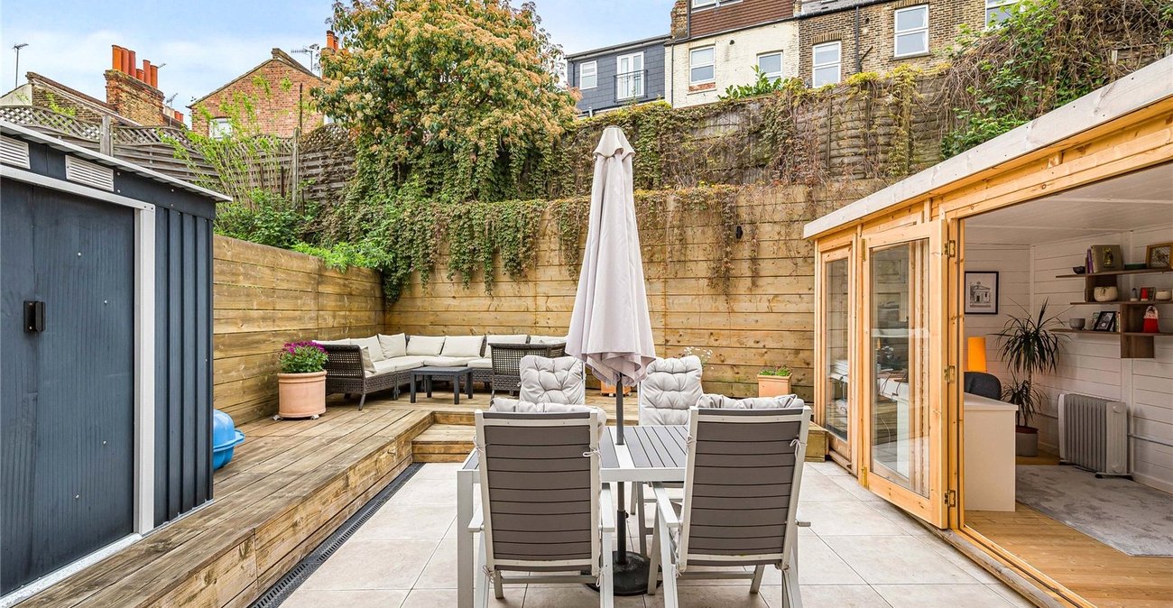 2 bedroom house for sale in Plumstead | Robinson Jackson