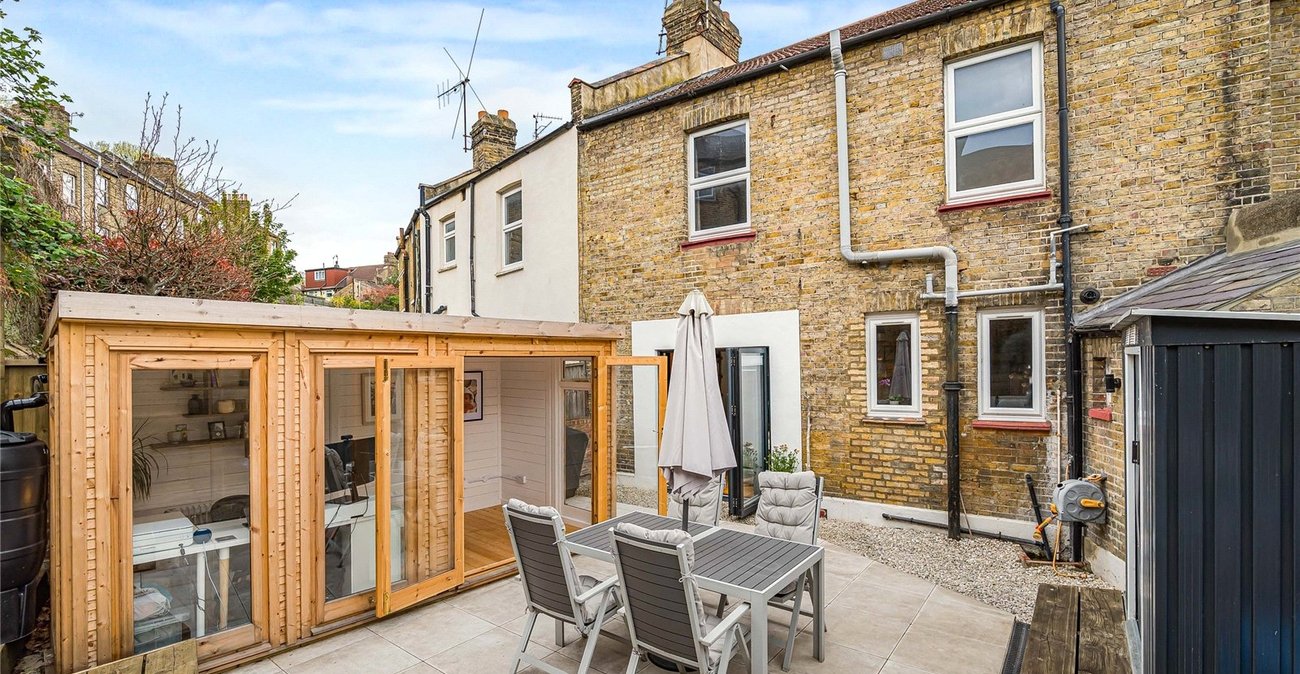2 bedroom house for sale in Plumstead | Robinson Jackson