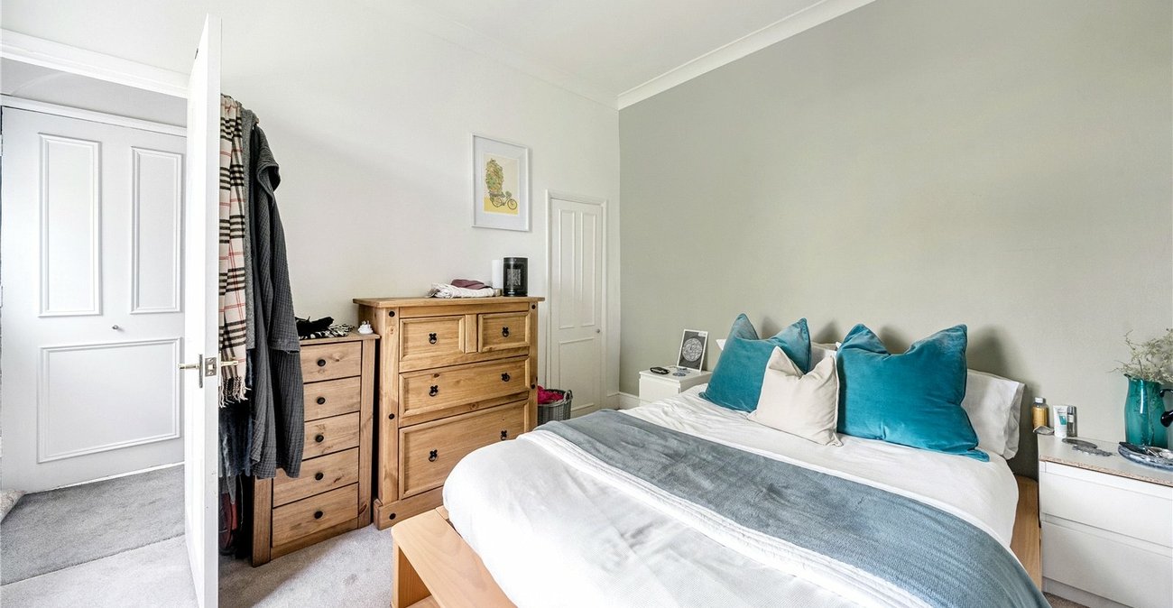 2 bedroom property for sale in Sydenham | Robinson Jackson