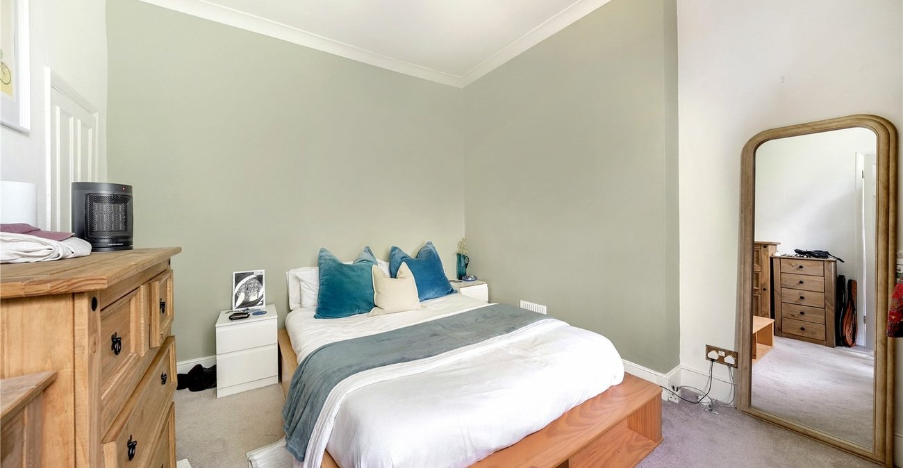 2 bedroom property for sale in Sydenham | Robinson Jackson