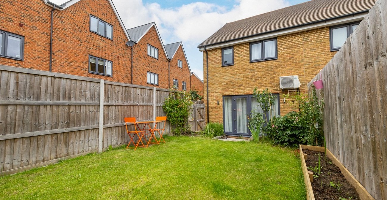 2 bedroom house for sale in Northfleet | Robinson Michael & Jackson