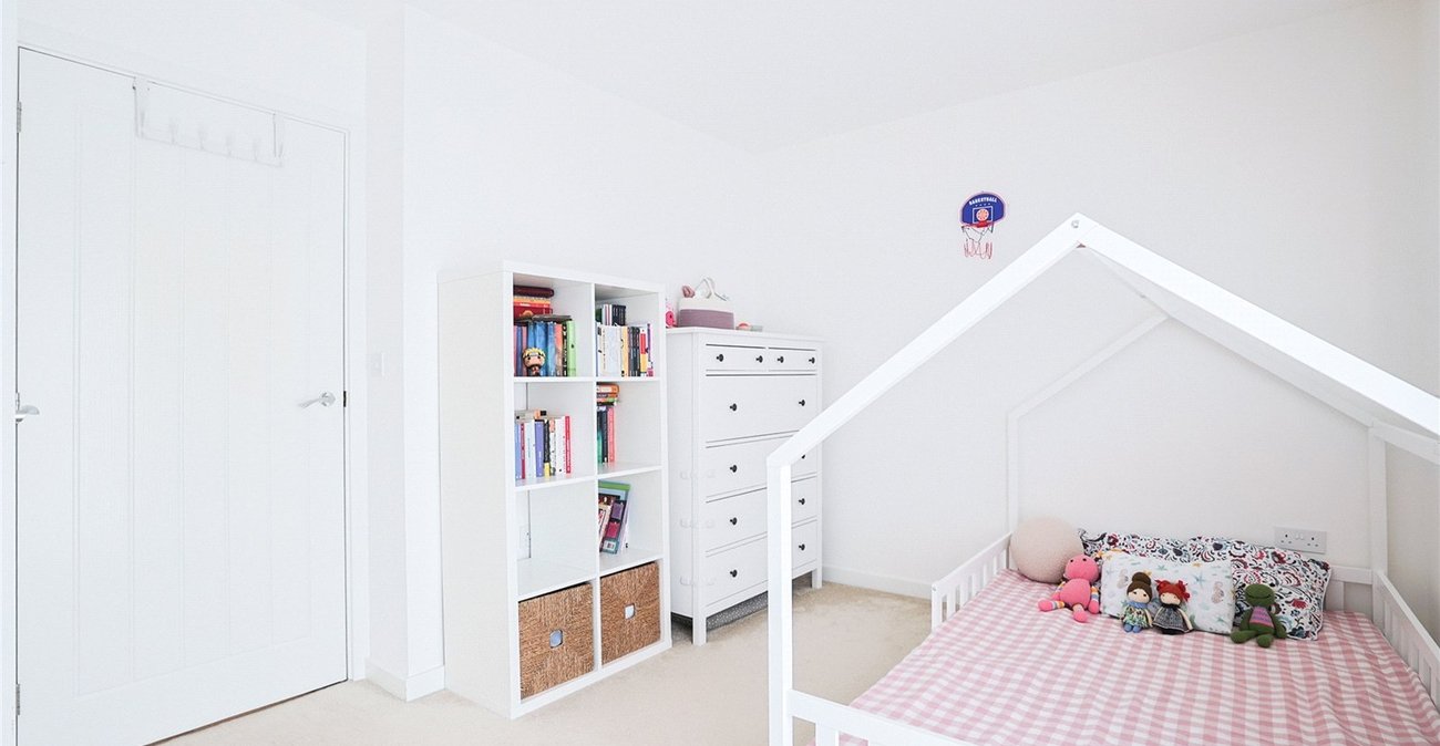 2 bedroom house for sale in Northfleet | Robinson Michael & Jackson