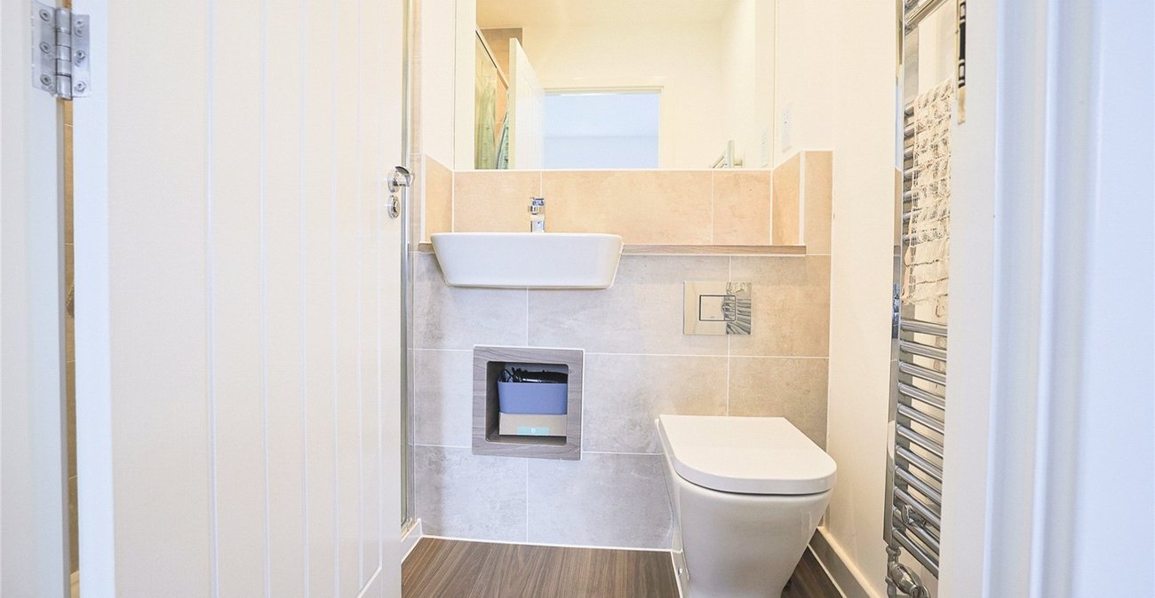 2 bedroom house for sale in Northfleet | Robinson Michael & Jackson
