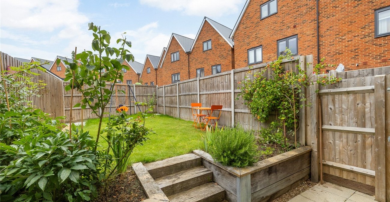 2 bedroom house for sale in Northfleet | Robinson Michael & Jackson