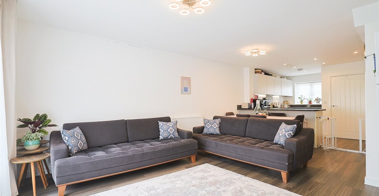 2 bedroom house for sale in Northfleet | Robinson Michael & Jackson