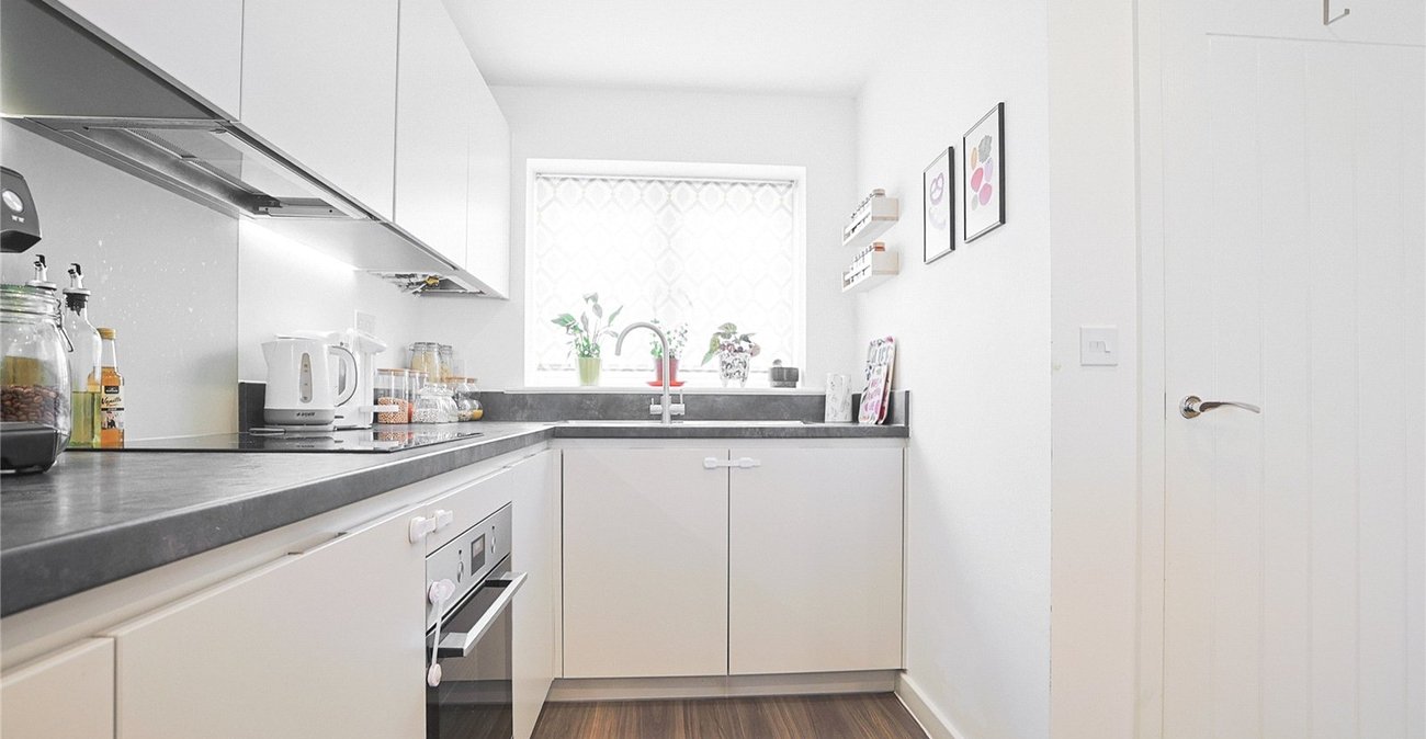2 bedroom house for sale in Northfleet | Robinson Michael & Jackson