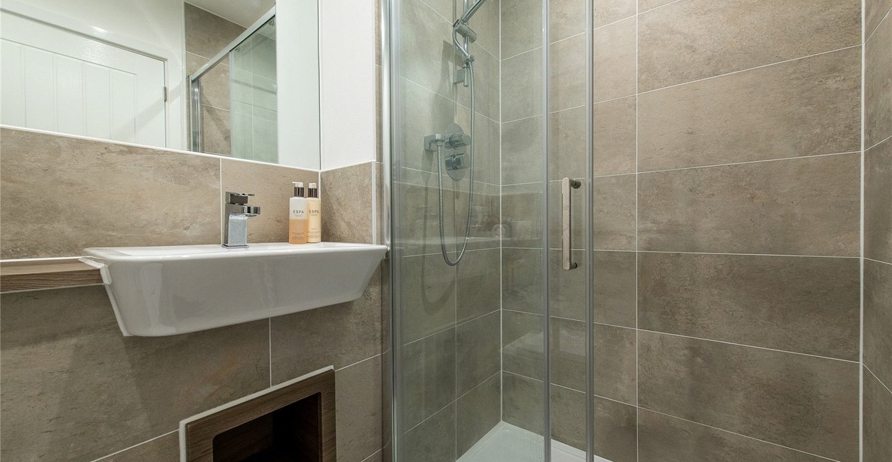 2 bedroom house for sale in Northfleet | Robinson Michael & Jackson