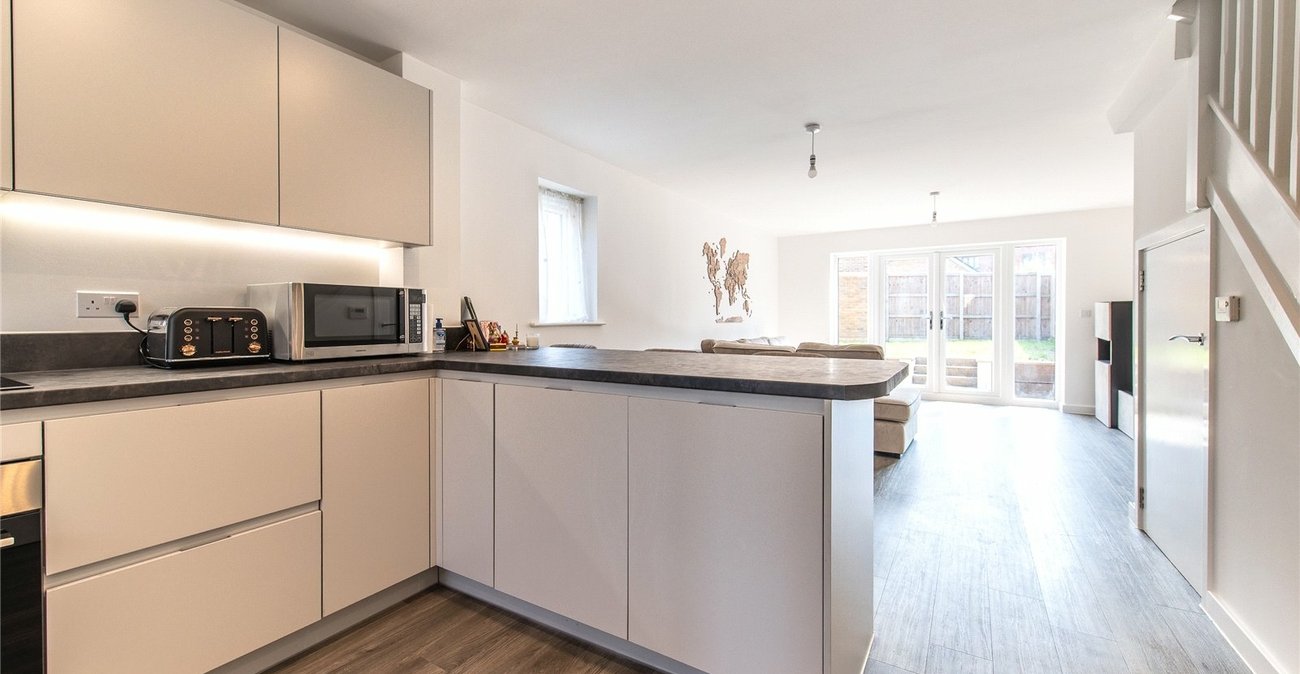 2 bedroom house for sale in Northfleet | Robinson Michael & Jackson