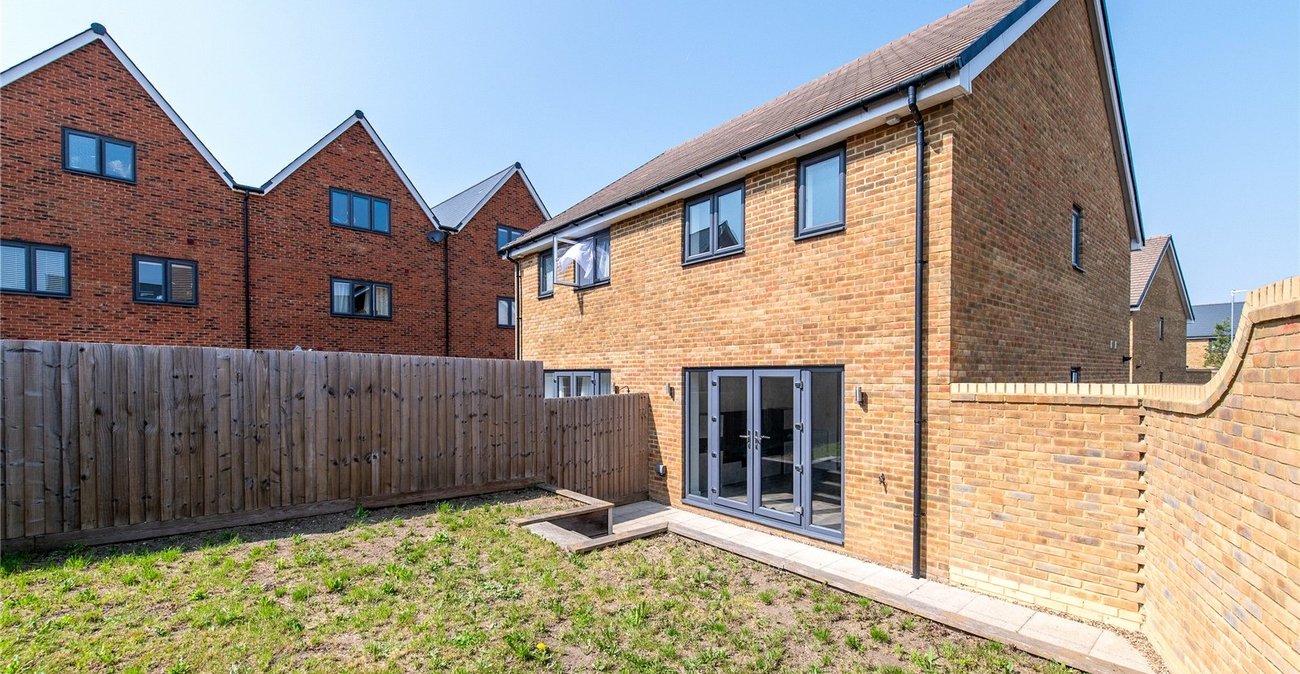 2 bedroom house for sale in Northfleet | Robinson Michael & Jackson