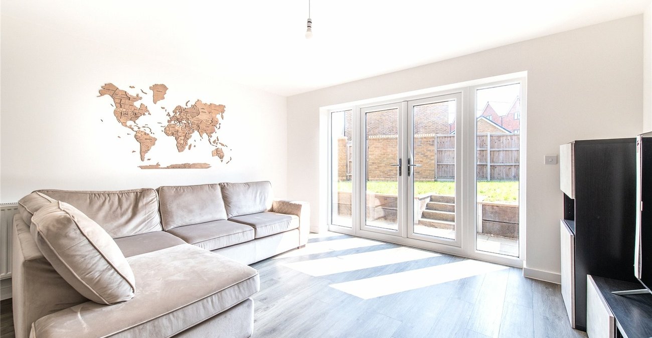 2 bedroom house for sale in Northfleet | Robinson Michael & Jackson