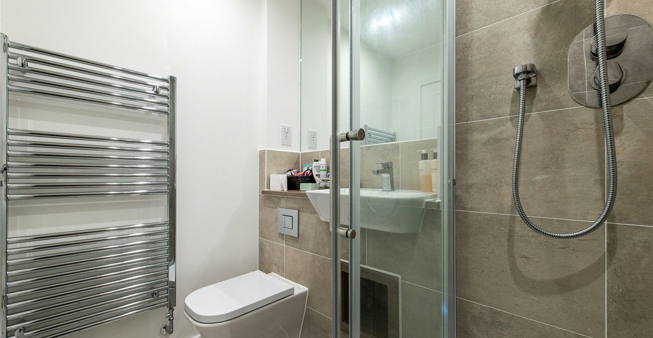 2 bedroom house for sale in Northfleet | Robinson Michael & Jackson