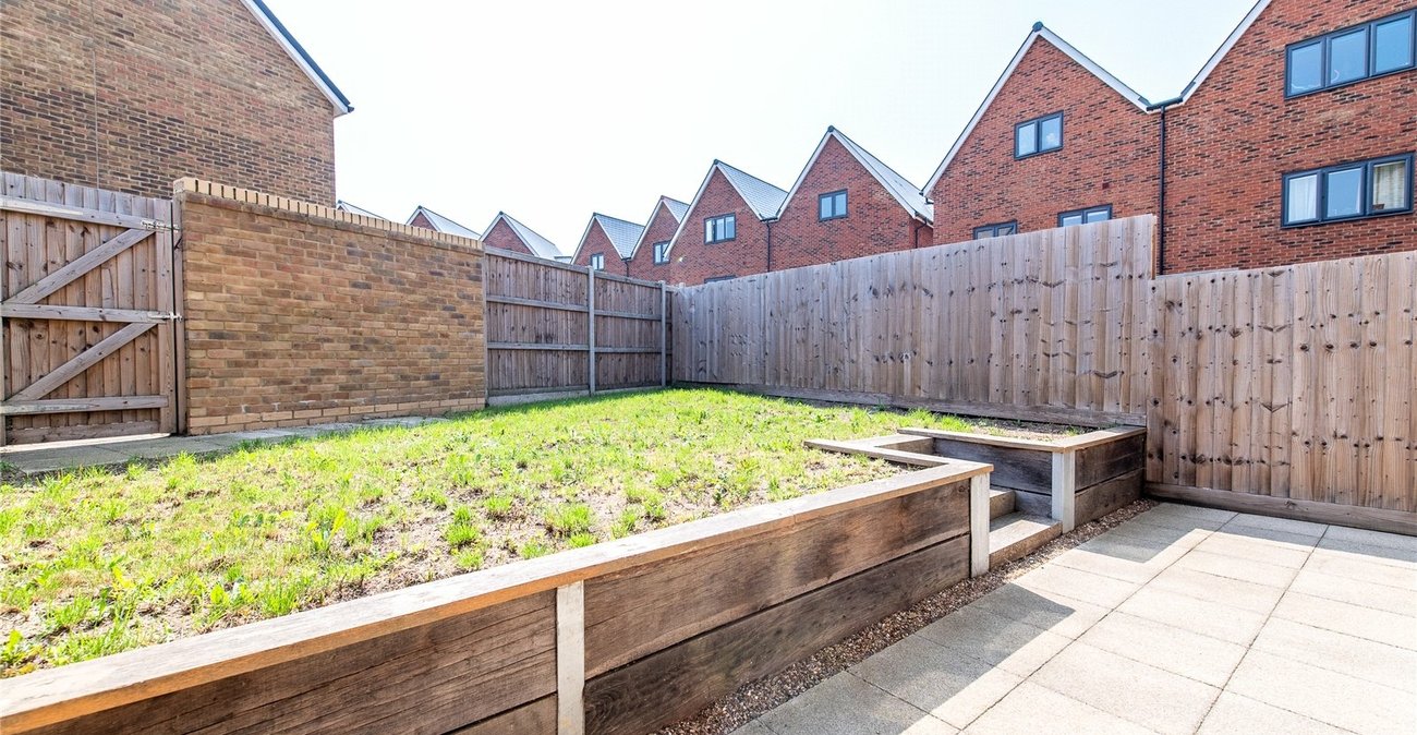 2 bedroom house for sale in Northfleet | Robinson Michael & Jackson