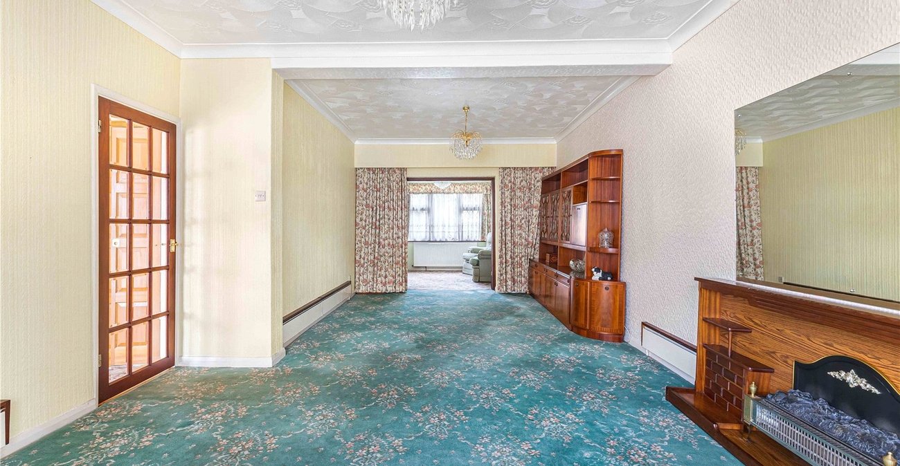 5 bedroom house for sale in South Welling | Robinson Jackson