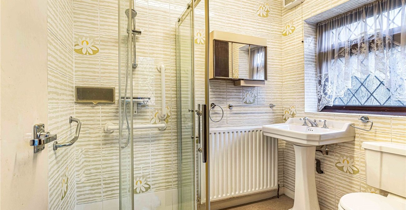 5 bedroom house for sale in South Welling | Robinson Jackson