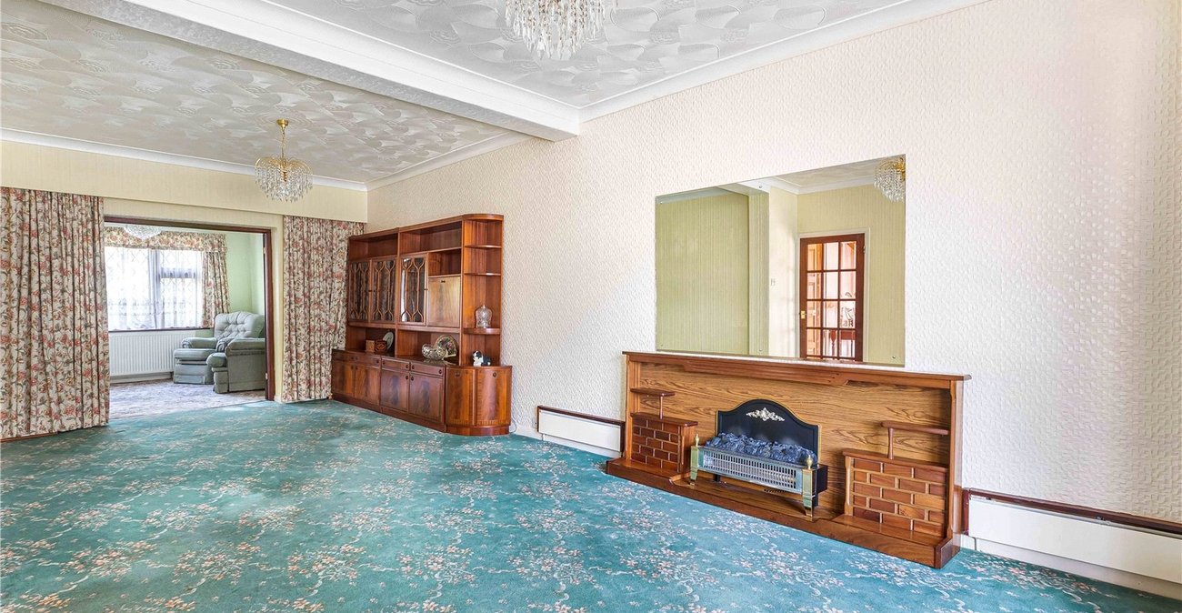 5 bedroom house for sale in South Welling | Robinson Jackson