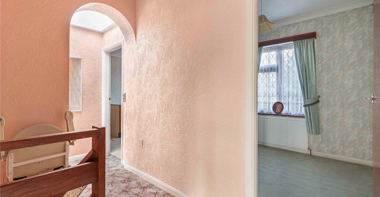 5 bedroom house for sale in Welling | Robinson Jackson