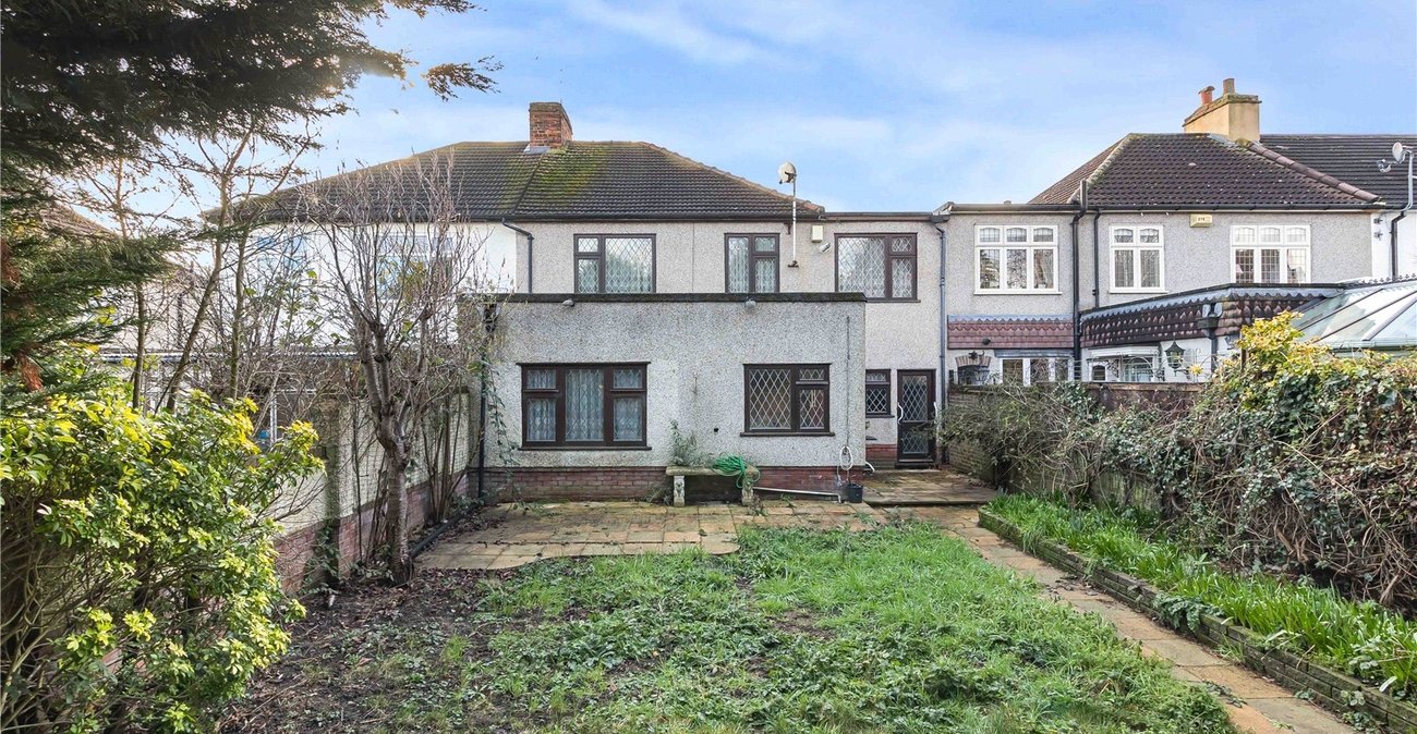 5 bedroom house for sale in Welling | Robinson Jackson