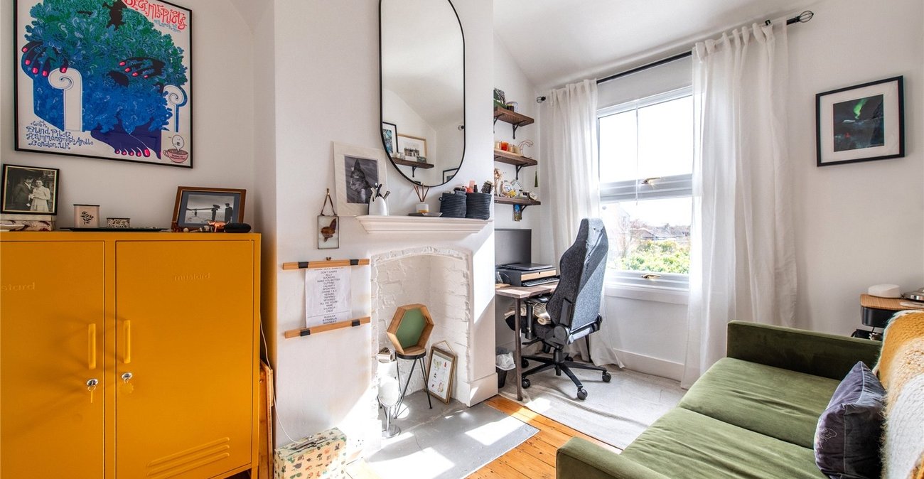 2 bedroom house for sale in Northfleet | Robinson Michael & Jackson