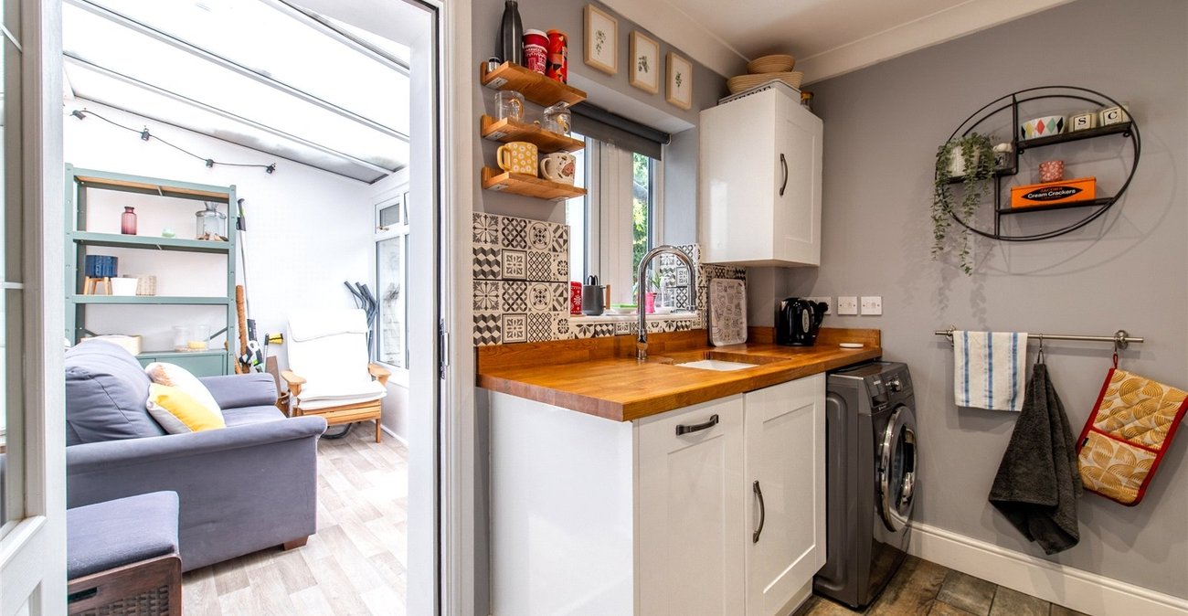 2 bedroom house for sale in Northfleet | Robinson Michael & Jackson