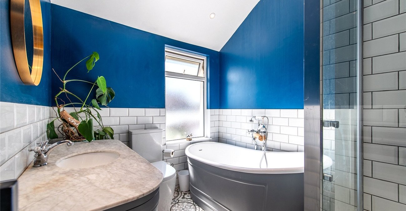 2 bedroom house for sale in Northfleet | Robinson Michael & Jackson