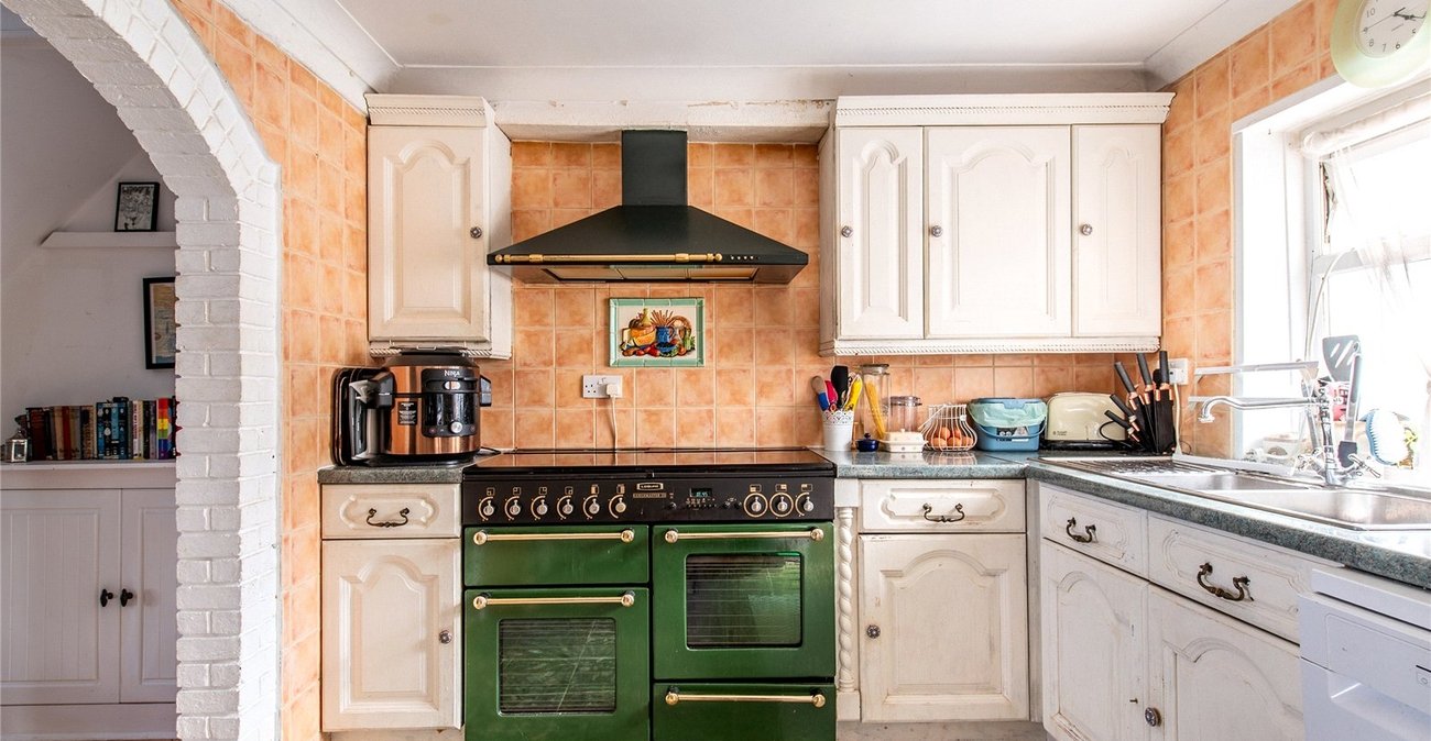 2 bedroom house for sale in Northfleet | Robinson Michael & Jackson