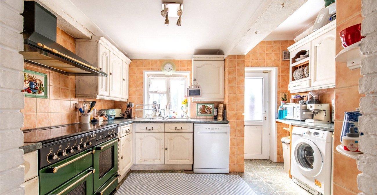 2 bedroom house for sale in Northfleet | Robinson Michael & Jackson