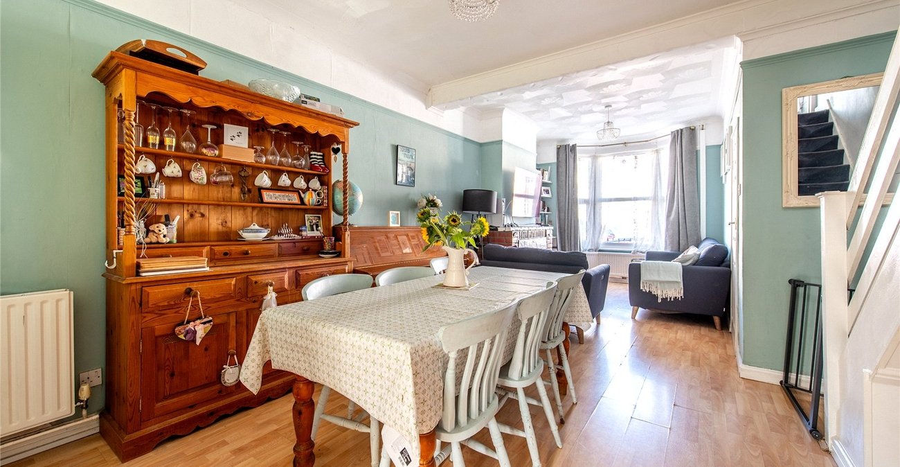 2 bedroom house for sale in Northfleet | Robinson Michael & Jackson