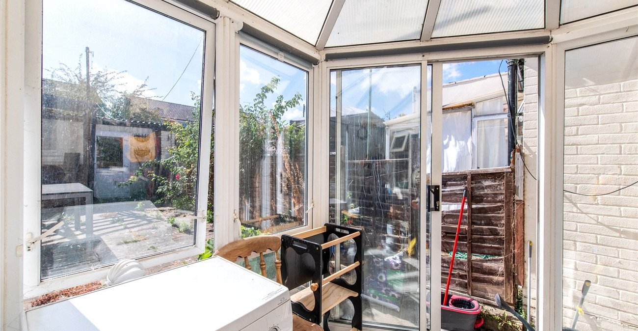2 bedroom house for sale in Northfleet | Robinson Michael & Jackson