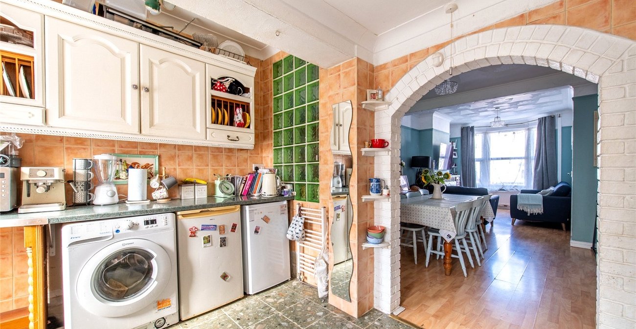 2 bedroom house for sale in Northfleet | Robinson Michael & Jackson