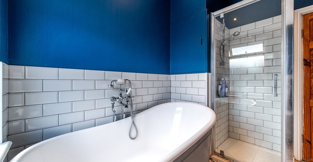 2 bedroom house for sale in Northfleet | Robinson Michael & Jackson