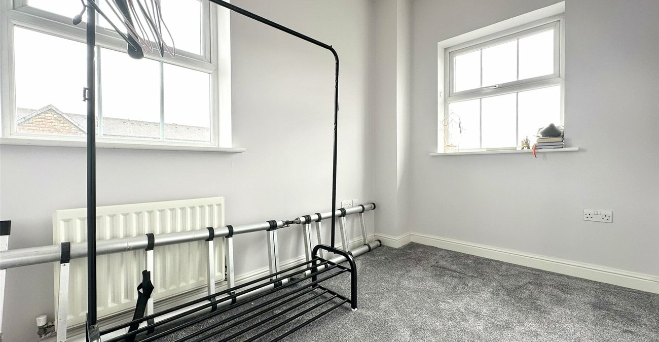 5 bedroom house for sale in Greenhithe | Robinson Jackson