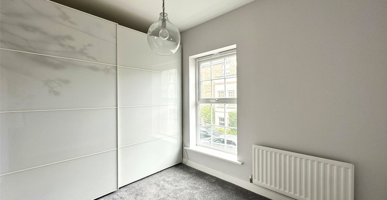 5 bedroom house for sale in Greenhithe | Robinson Jackson