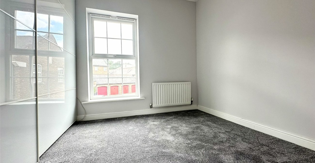 5 bedroom house for sale in Greenhithe | Robinson Jackson